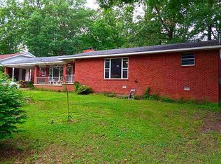 1841 Sunset Dr, Poplar Bluff, MO 63901