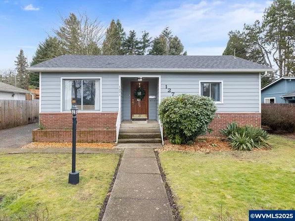 1271 SW Hayter St, Dallas, OR 97338