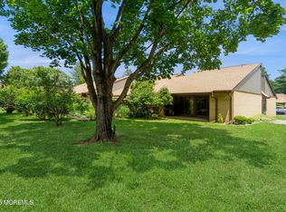7 Danbury Ct, Red Bank, NJ 07701