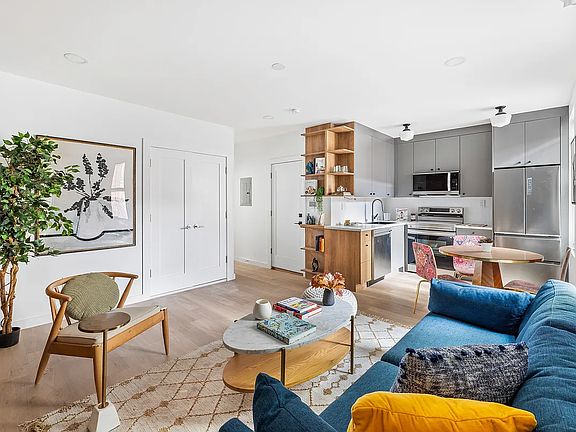3rd image of 76 Meserole Ave APT 2