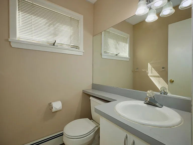 23 Evon Ct — Photo 8
