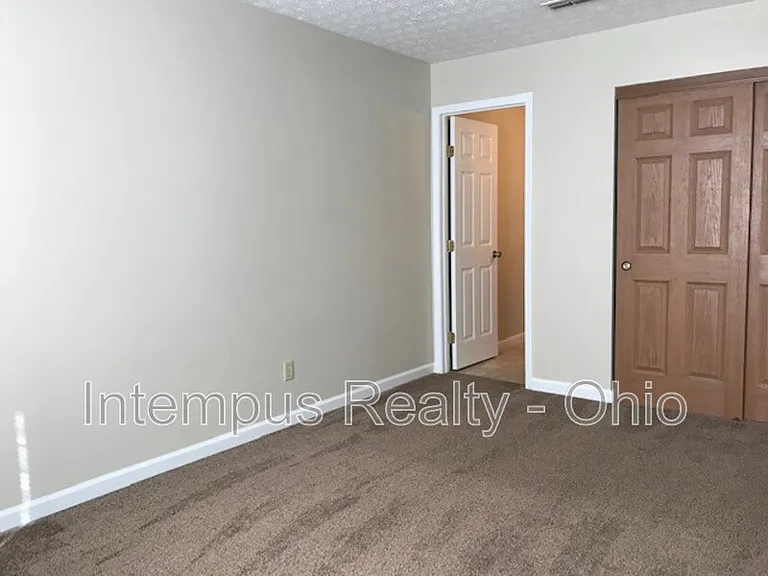 129 Lofton Cir — Photo 14