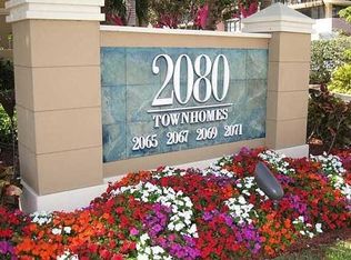 2069 S Ocean Dr #TH11, Hallandale Beach, FL 33009