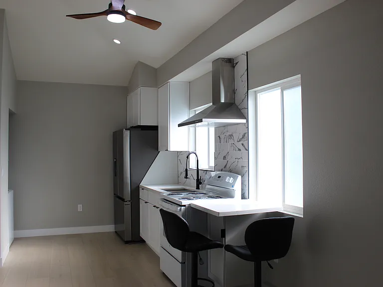 20803 Bassett St — Photo 7