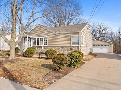 1323 14th St, Bettendorf, IA, 52722