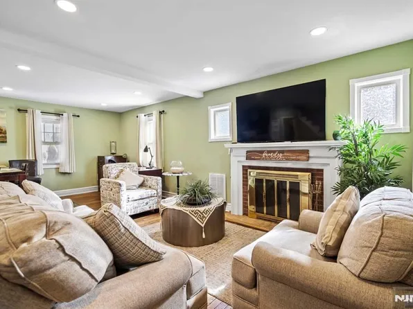 248 Parker Ave, Hackensack, NJ 07601