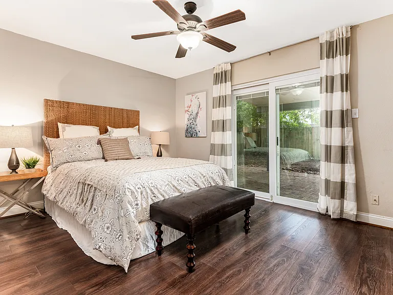 1043 Grand Junction Dr — Photo 34