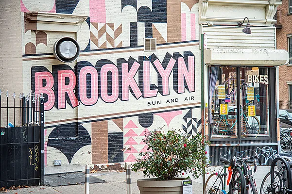 Rented by Compass | media 21