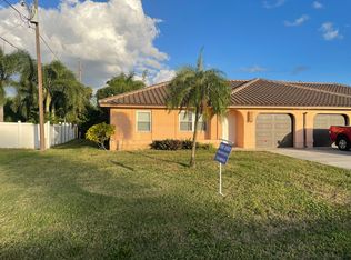 10022 8th St N, Naples, FL 34108