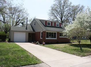 20 Saint Walter Ln, Florissant, MO 63031