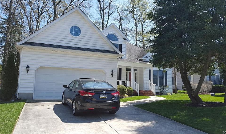 1st image of 426 Seagull Dr