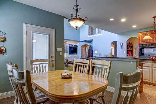 3rd image of 308 Wooded Ct