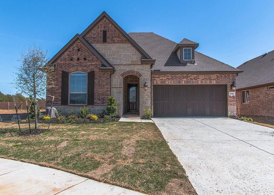 1st image of 4986 Stornoway Dr
