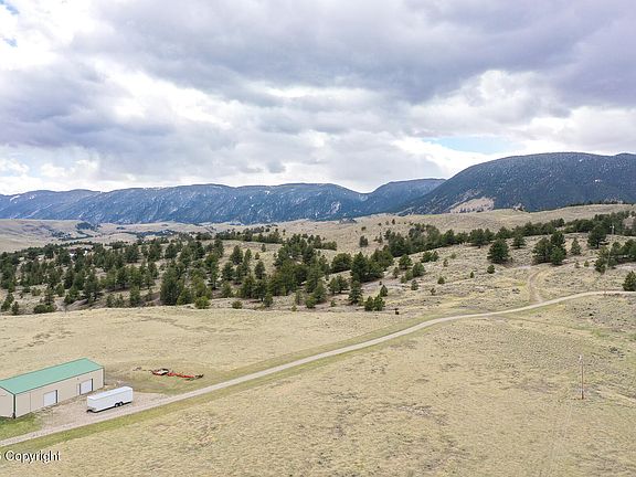 3rd image of 7 Hawk Ridge Rd