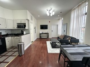 217 N 11th St #302, Philadelphia, PA 19107