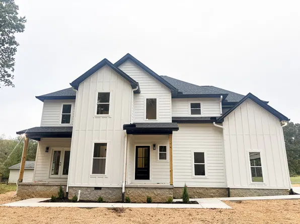 105 Contrary Rd, Burns, TN 37029