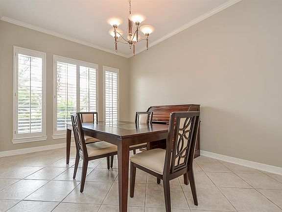 4th image of 1406 Westshore Dr