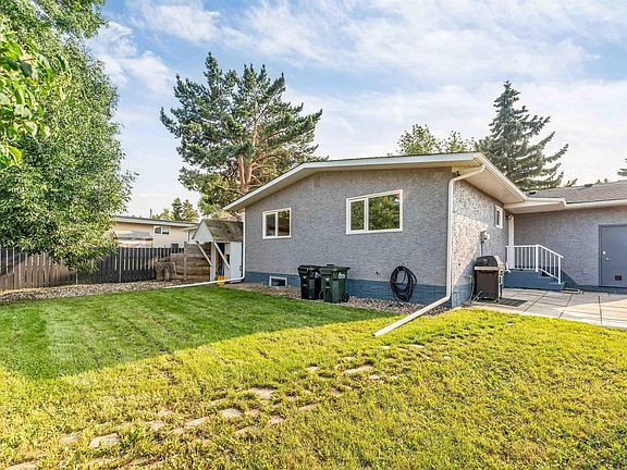 3rd image of 131 Garland Cres