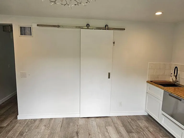 1458 SW 19th Ave — Photo 12