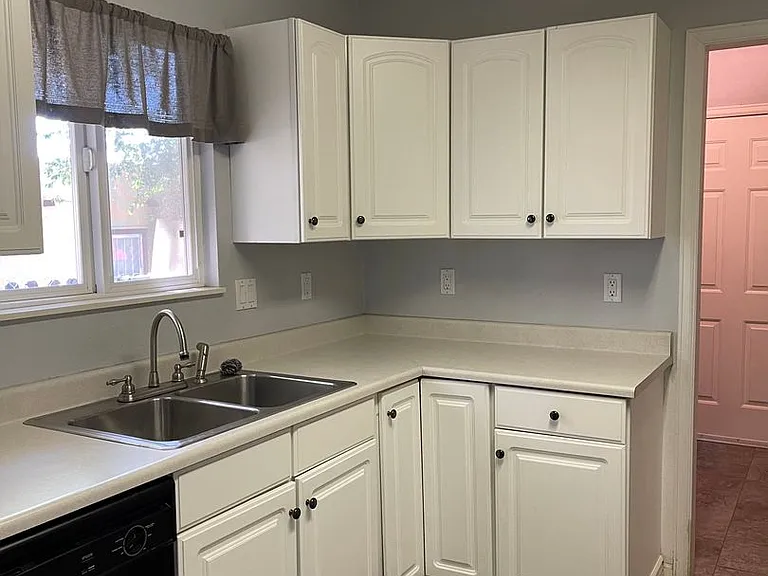 827 Beech Ave — Photo 8
