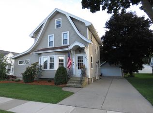 613 Park St, Waupun, WI 53963