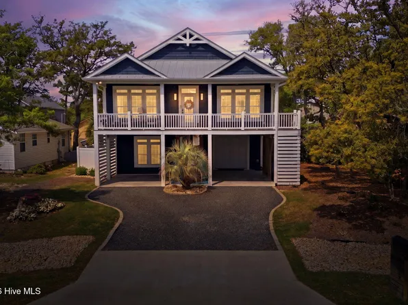 225 NE 54th Street, Oak Island, NC 28465