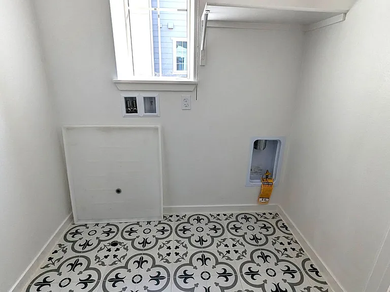 7449 Channel View St — Photo 12