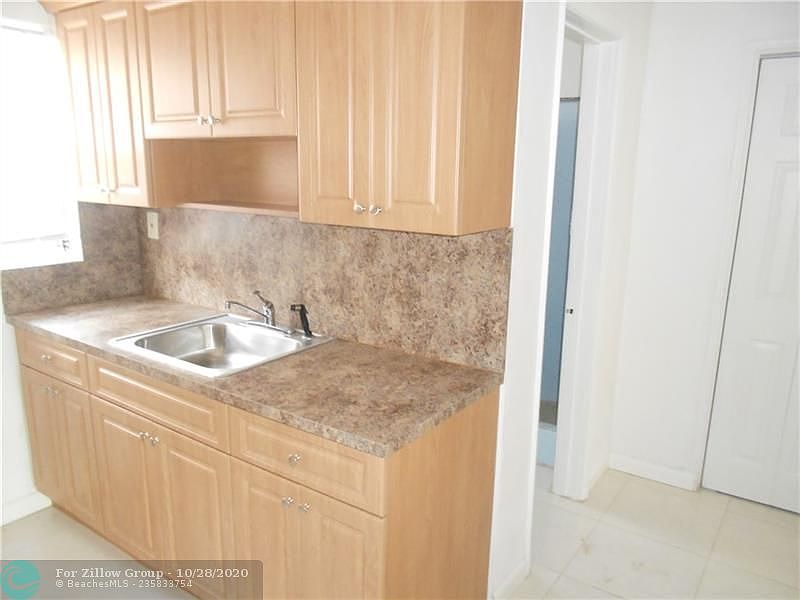 1st image of 633 NW 15th Ter #3-AP