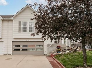 18511 S Mulberry Ct, Gardner, KS 66030