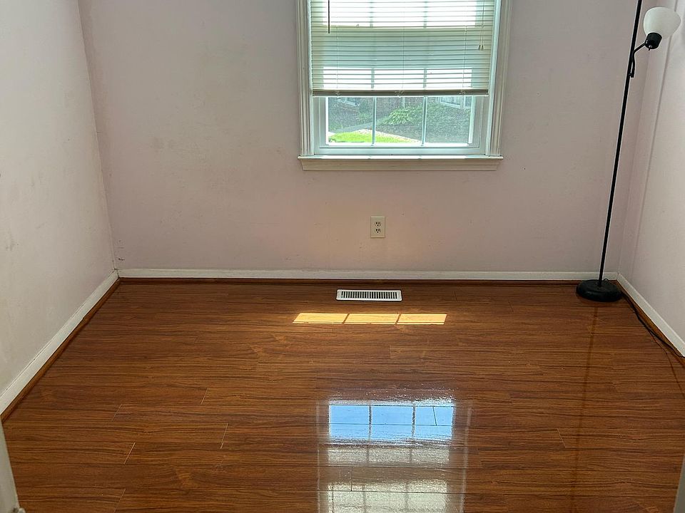1st image of 2819 Chelsea Ct #2819