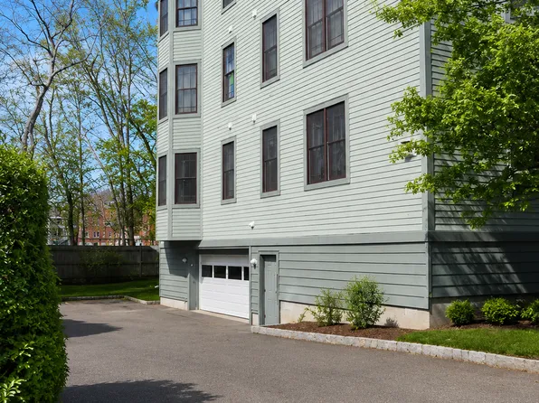 (undisclosed Address), Brookline, MA 02445