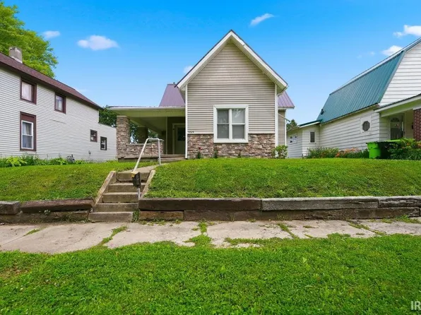 1224 E State St, Huntington, IN 46750