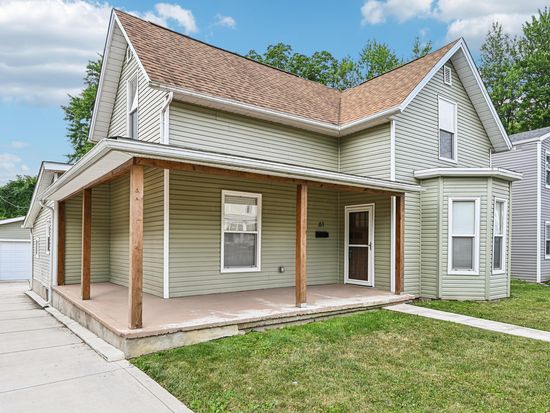 61 Eaton St, Delaware, OH 43015