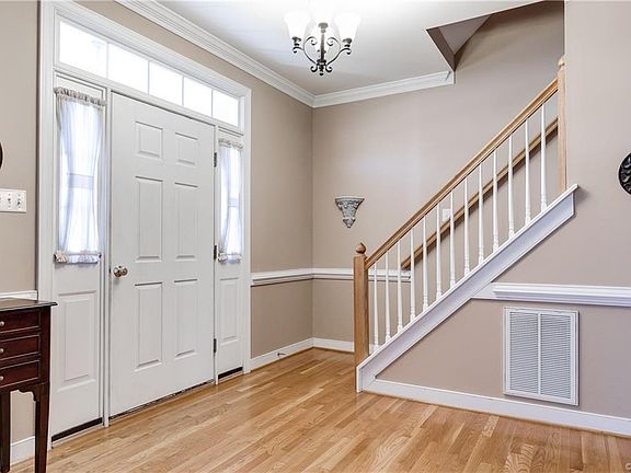 2nd image of 5124 Dorin Hill Ct