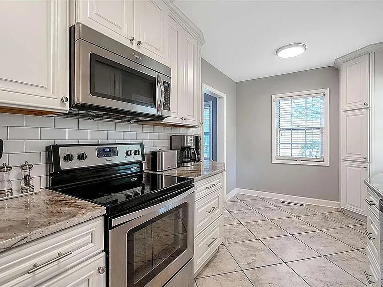 514 S Crestway St — Photo 13