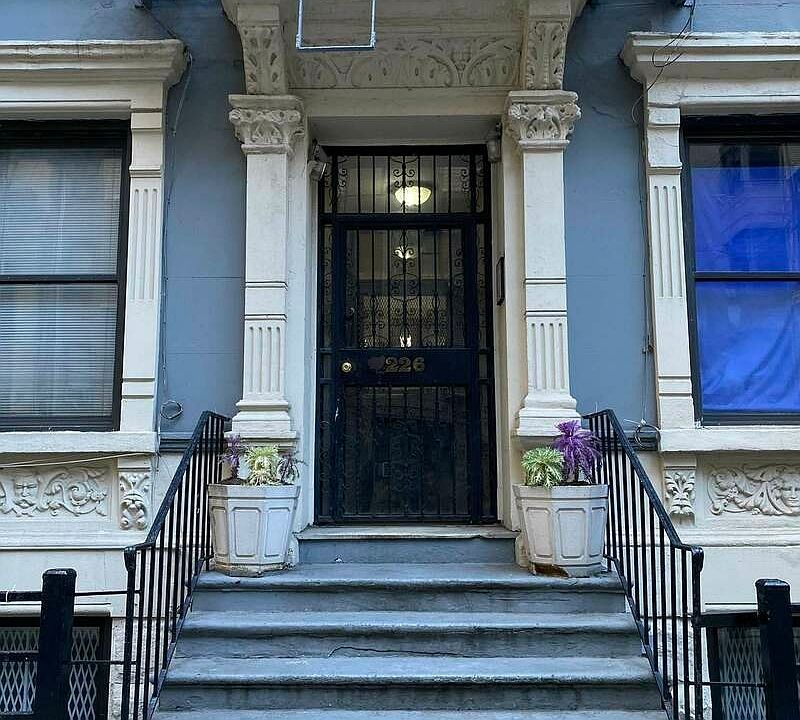 1st image of 226 W 25th St APT 4FW