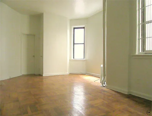 Rented by DSA Realty | media 14