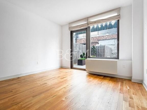 4th image of 61 Richardson St APT 1G