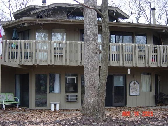 3rd image of 511 Tam O Shanter Dr #511B