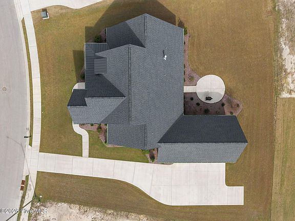 4th image of 711 Rupert Drive