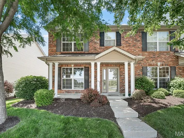 1109 Ridgeway Dr, Lake Saint Louis, MO 63367