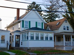 301 Beach Ave, Rochester, NY 14612