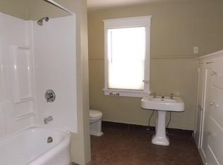 1635 SW Mulvane St, Topeka, KS 66604