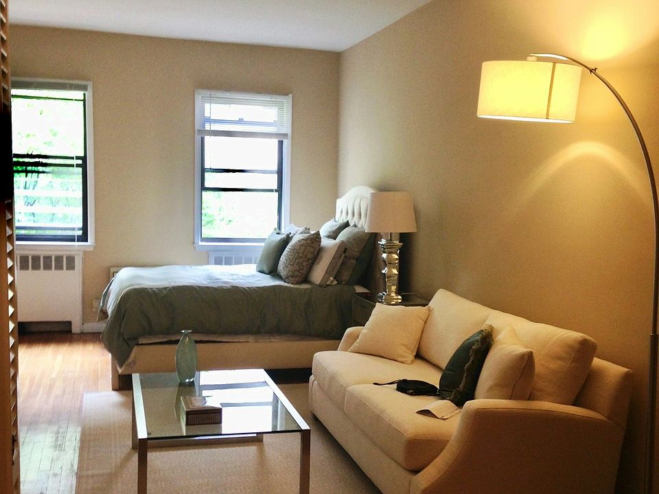 1st image of 230 E 52nd St APT 3A
