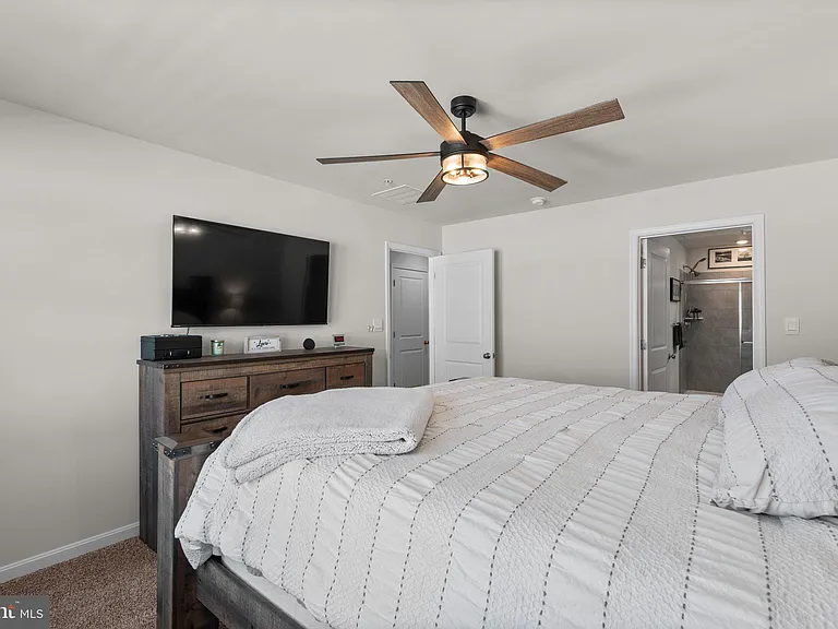 1801 Rankokus Dr — Photo 20
