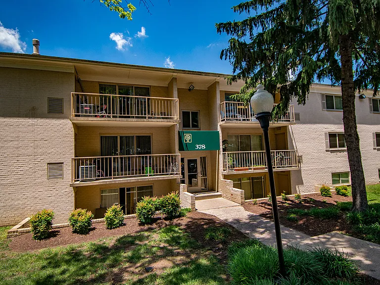Spring Ridge Apartments Building Exterior 28