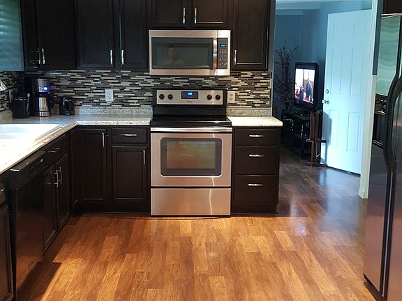 Kitchen 19.5 x 12