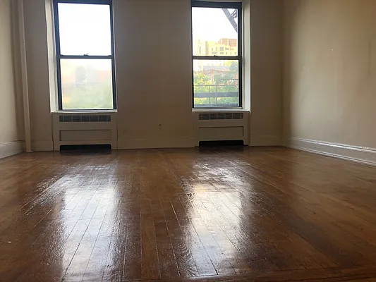 Rented by One New York Realty Inc | media 32