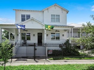 214 Henry St, Houston, TX 77009