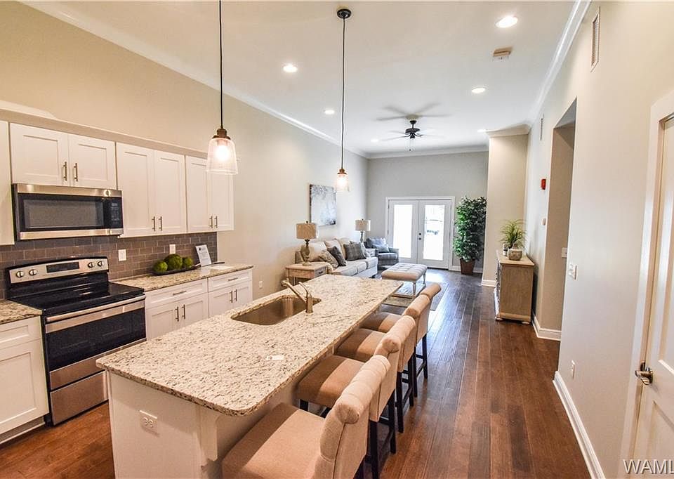 1st image of 2708 7th St #103